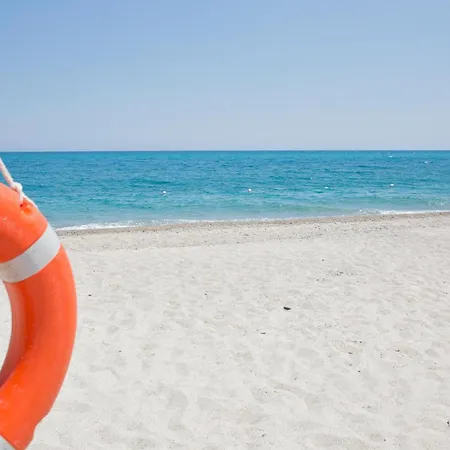 3 Bedroom In Casa vacanze *