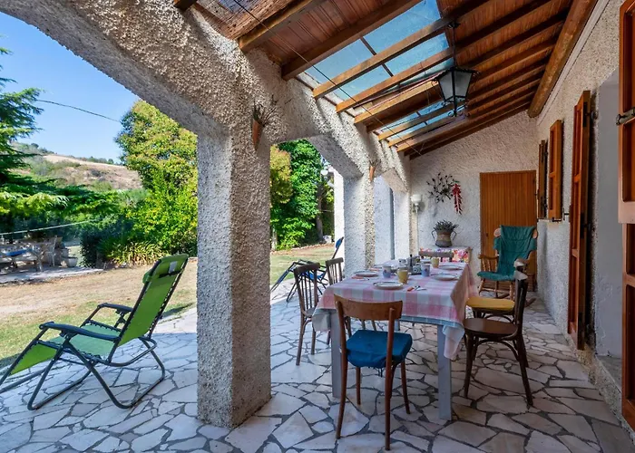 3 Bedroom In Дом отдыха Catignano